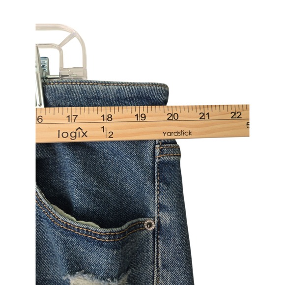 Old Navy Women's Rockstar Distressed Super Skinny Jeans Mid Rise Size 18‎ Denim - Picture 12 of 12